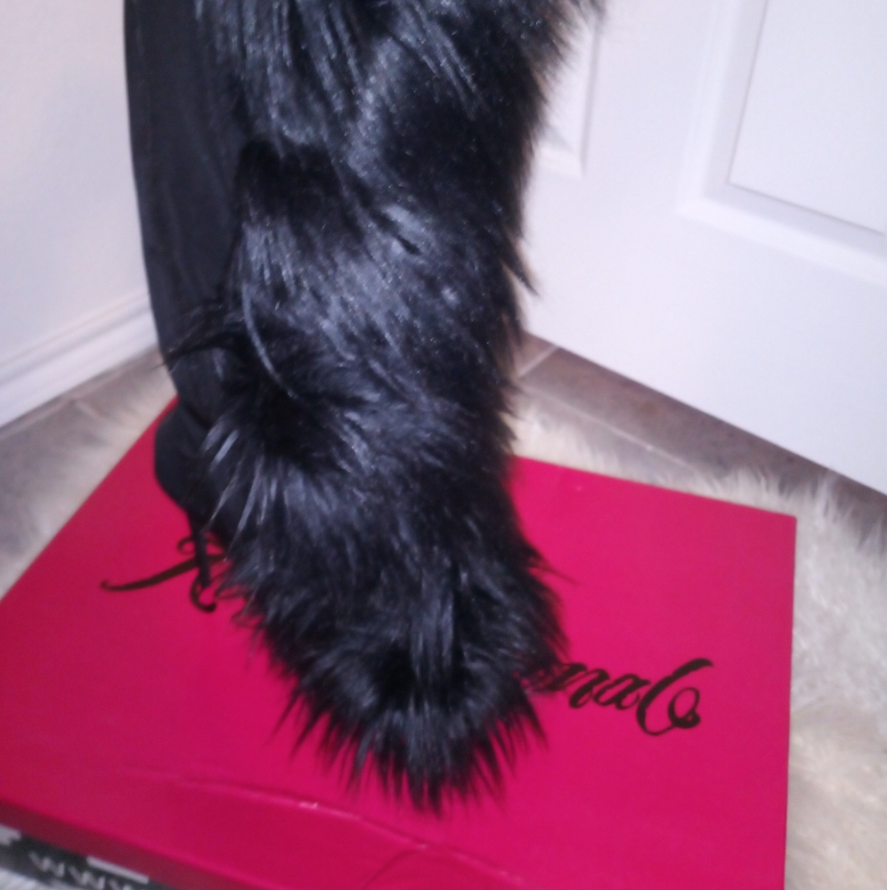 Boots - Picture 2 of 4